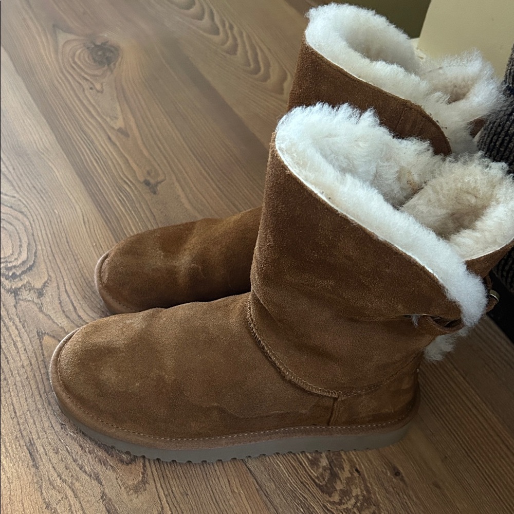 Koolaburra by UGG chestnut Tan Suede Winter Boots
